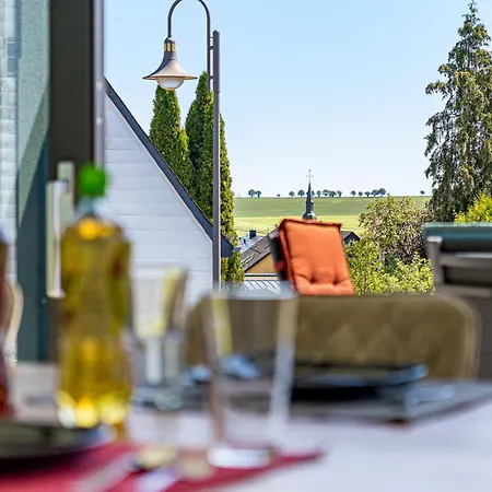 بيت للعطل Casa Eifel - In Mit Lateinamerikanischer Seele Fuer Bis Zu 7 Personen - Mit Garten, Terrasse, Wintergarten, Spielzimmer Fuer - Hunde Willkommen Bleialf