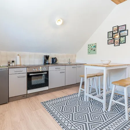 Casa Eifel - In Mit Lateinamerikanischer Seele Fuer Bis Zu 7 Personen - Mit Garten, Terrasse, Wintergarten, Spielzimmer Fuer - Hunde Willkommen Bleialf